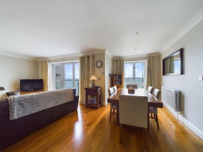 Cosy 3 Bedroom Apartment In Central Portrush With Sea Views Exteriér fotografie