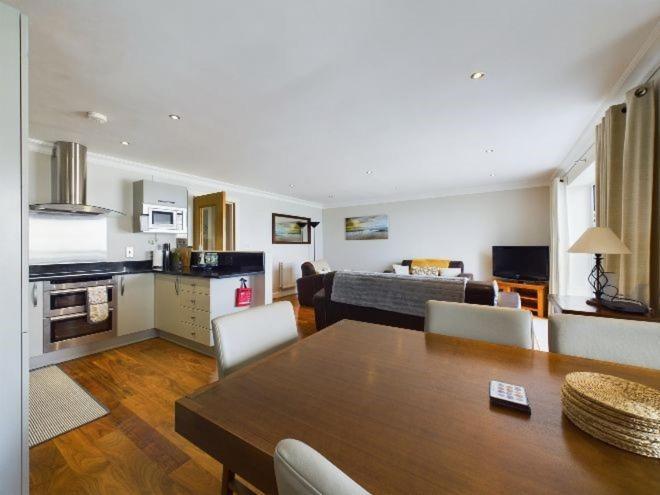 Cosy 3 Bedroom Apartment In Central Portrush With Sea Views Exteriér fotografie